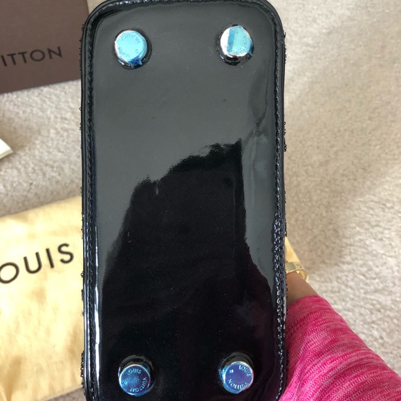 LOUIS VUITTON LOCKIT BB BAG! LIMITED EDITION!!! - Picture 4 of 8